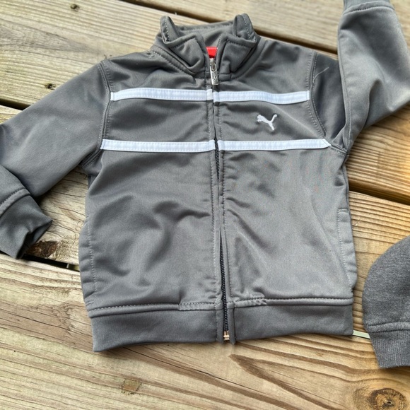 Infant baby toddler 12M Reebok & Puma Gray Sweatshirt & Jacket - Picture 4 of 7